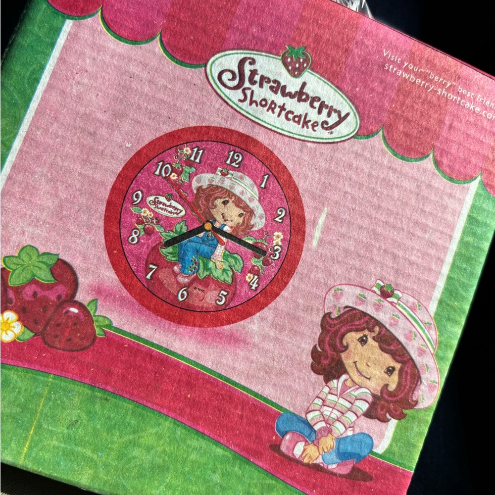 Strawberry Shortcake 2008 Wall Clock